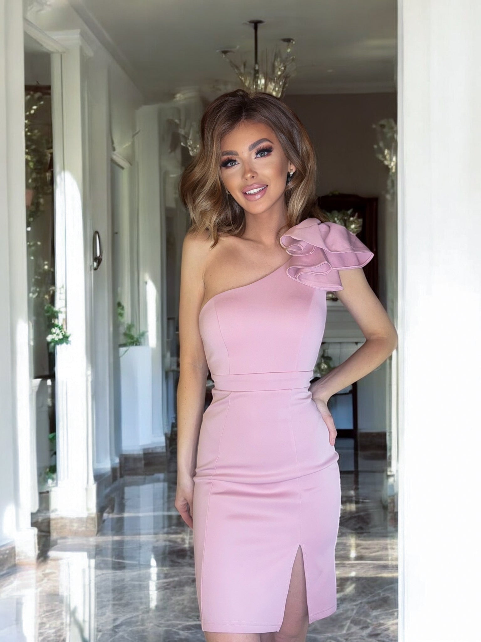 Pembe Janet Elbise