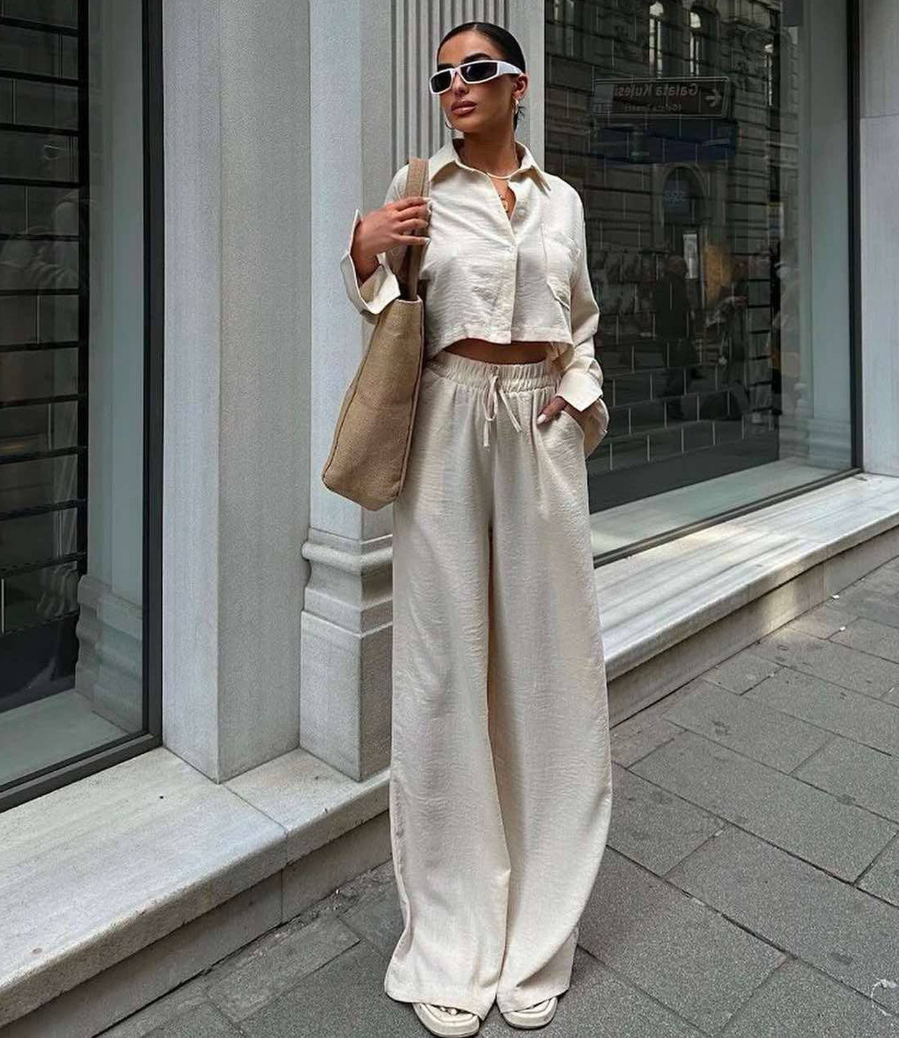 Thyra Ivory Set