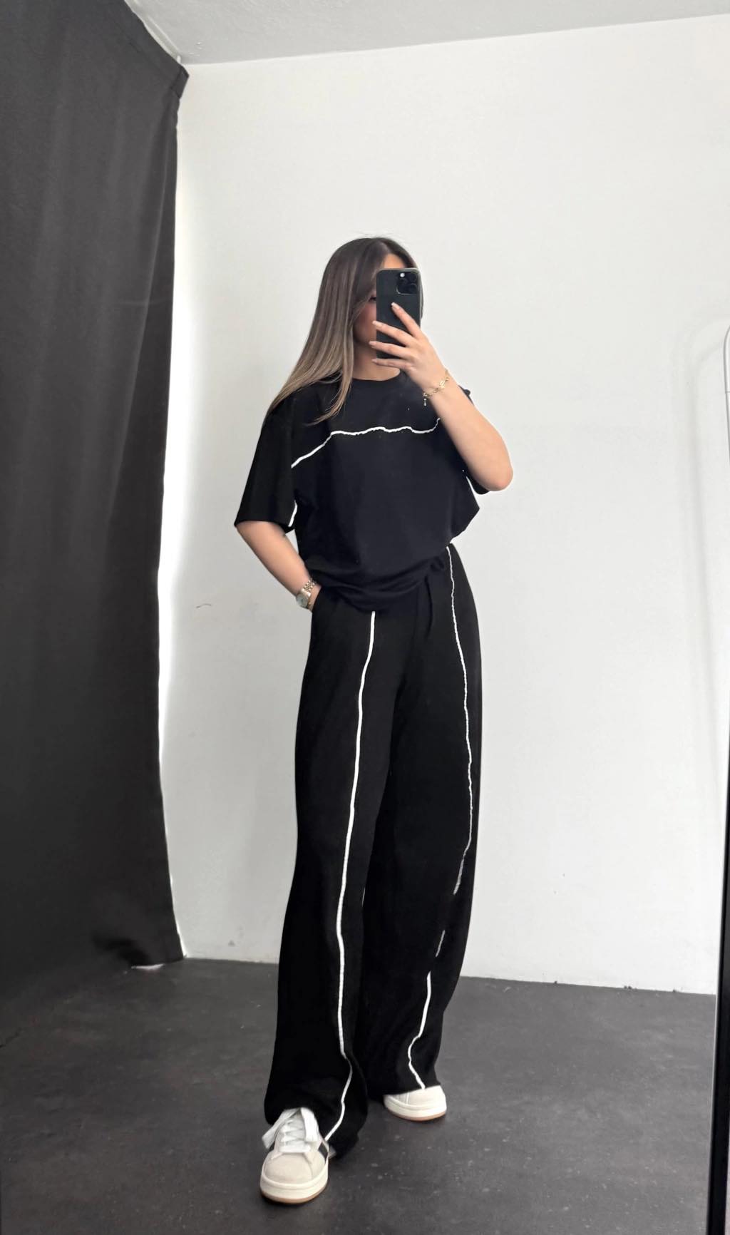 Naris Black Tracksuit