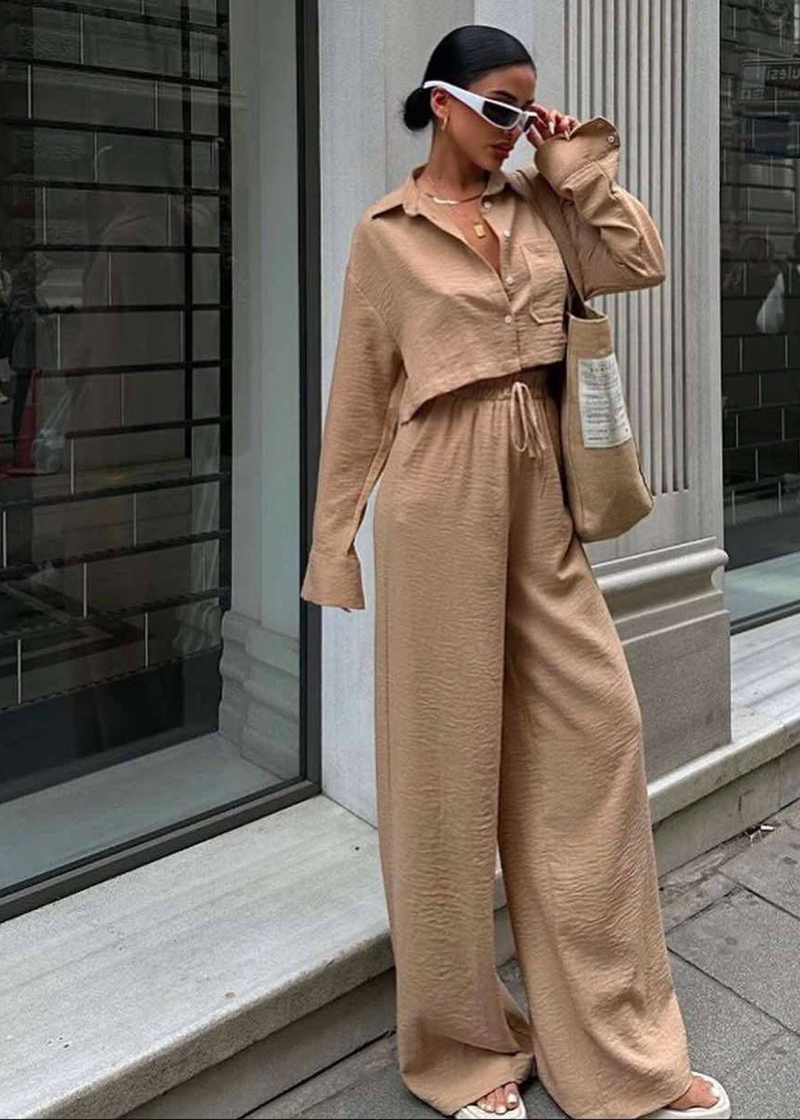 Thyra Beige Set
